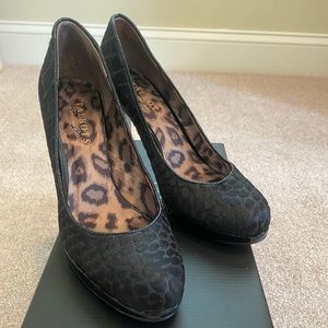 Women’s Talbots Aliya Black Heels Size 8M